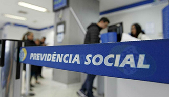 A decisão do ministro Alexandre de Moraes visa garantir uniformidade e segurança jurídica e leva em conta que recurso sobre a matéria já tem data para julgamento.