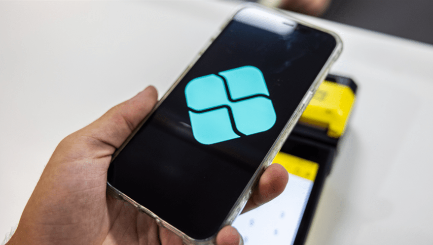 Banco deve indenizar cliente vítima de fraudes por Pix após furto de celular