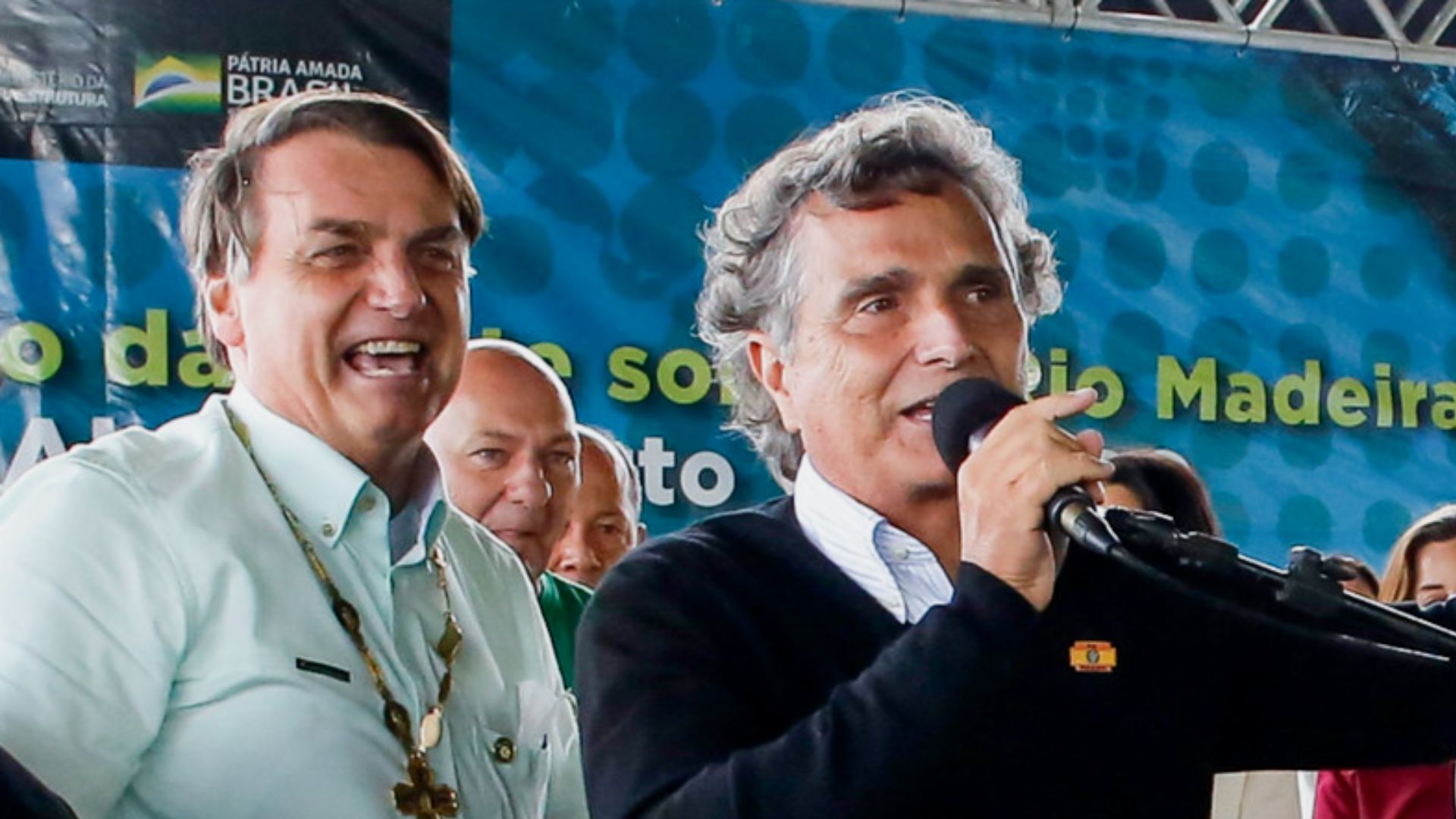 Bolsonaro guardou joias sauditas em fazenda de Nelson Piquet, diz jornal