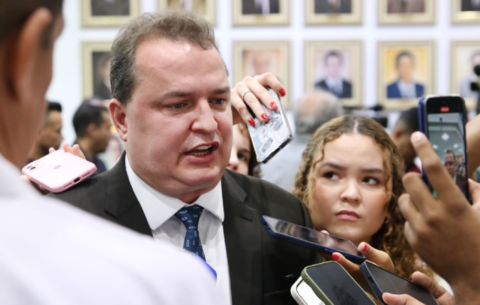 Deputado Max Aborda Questões do Consignado em Entrevista(veja vídeo)