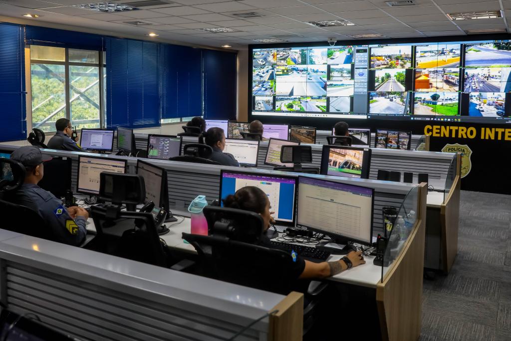 Dois homens são presos em Cuiabá após serem identificados por câmeras do Vigia Mais MT