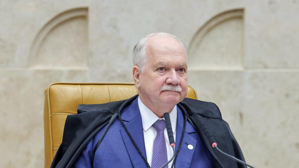 Fachin toma posse como presidente do STF nesta segunda (29)