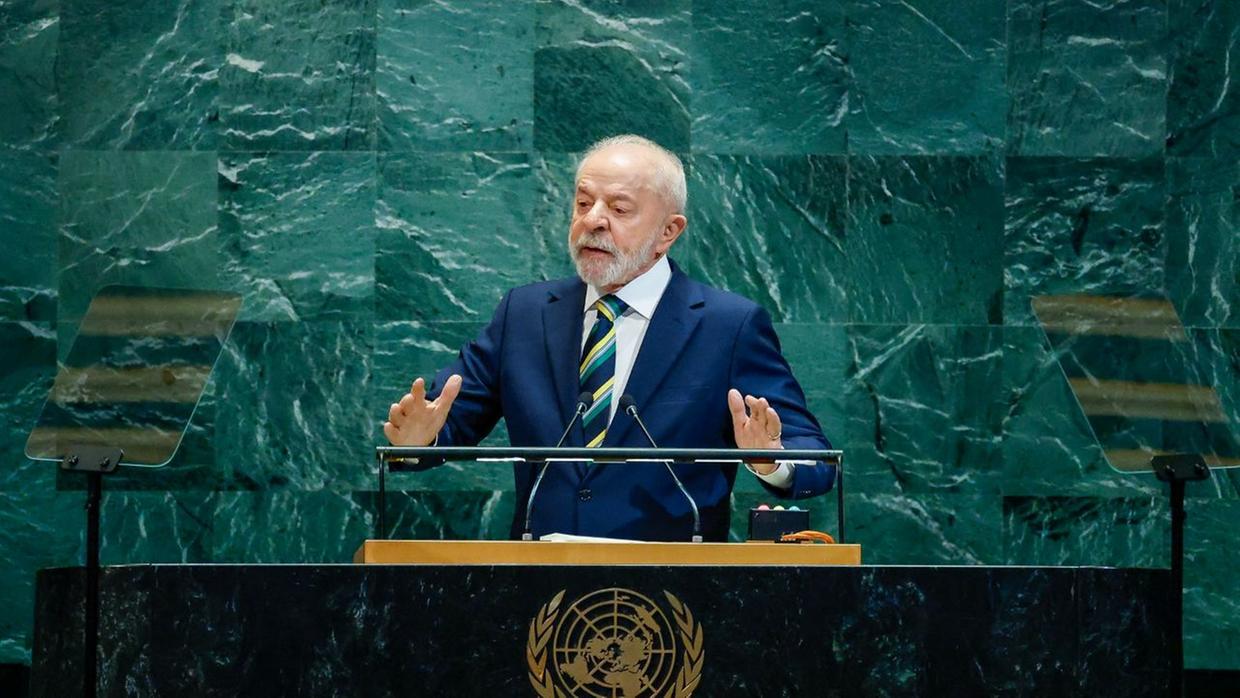 Governo adota cautela sobre contato entre Lula e Trump; conversa pode ocorrer em país neutro