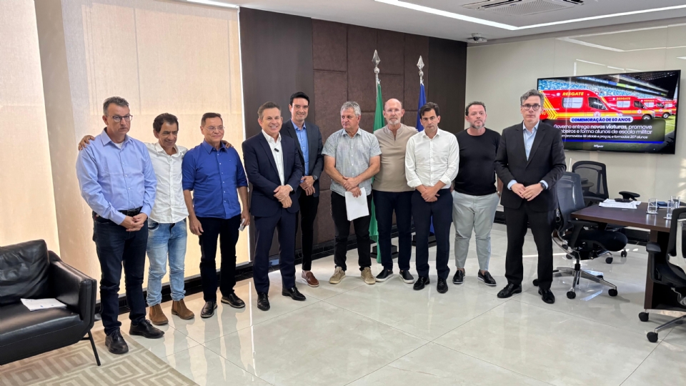 Governo anuncia que vai recompor aos municípios recurso "perdido" com fim do Fethab Diesel