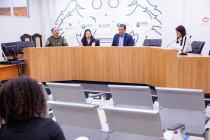 Grupo de trabalho para proteção dos animais debate adoção consciente, leis e fiscalização