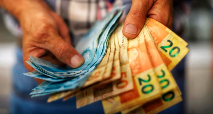 Isenção do IR pode acrescentar R$ 313 por mês ao salário do trabalhador