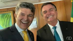 "José Medeiros Enfrenta Dois Desafios na Corrida ao Senado: Concorrência de Balbinoti e Aproximação de Bolsonaro com o Governo – Será que a Promessa Será Cumprida?"