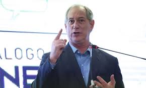 Justiça manda penhorar Hilux de Ciro Gomes para pagar honorários de processo