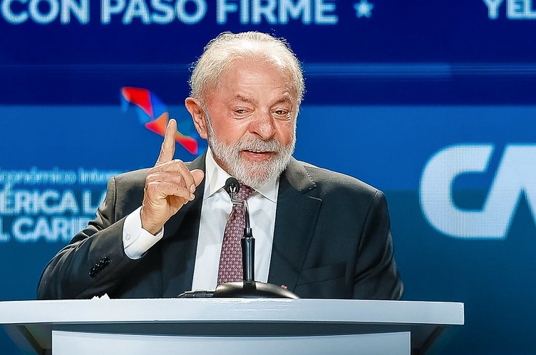 Lula: Disse a Trump que está na hora da gente sentar, apertar a mão e decidir a nossa relação