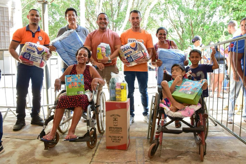 Mutirão da Cidadania leva serviços gratuitos e entregas de alimentos no bairro Osmar Cabral