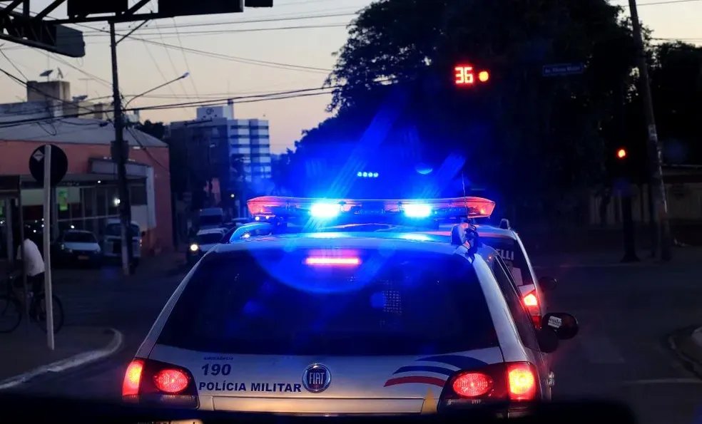 Quadrilha sequestra motorista, invade casa e mantém família em cativeiro em Mato Grosso