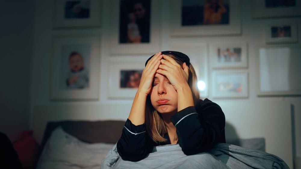 Por que estamos tão cansados? Psicólogos apontam causas e caminhos