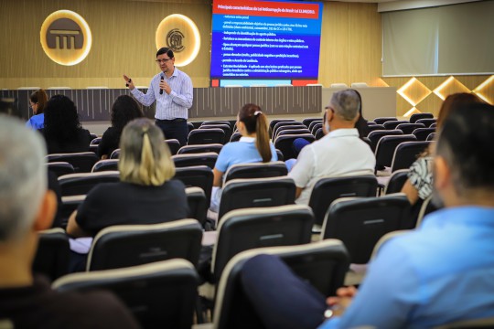 Promotor de Justiça chama atenção para responsabilidade do setor privado no combate à corrupção