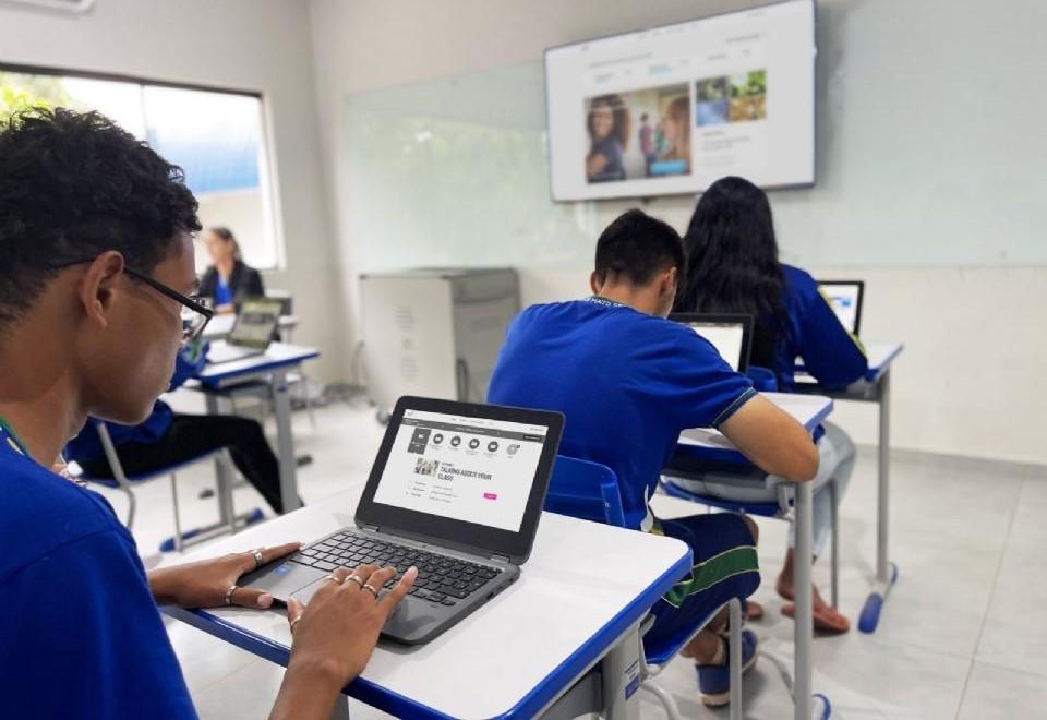 Seduc amplia ensino bilíngue em Mato Grosso com cinco escolas integrais vocacionadas às línguas