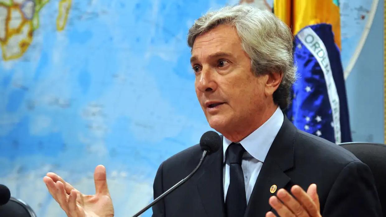 STF mantém prisão de Collor; julgamento seguirá no plenário presencial
