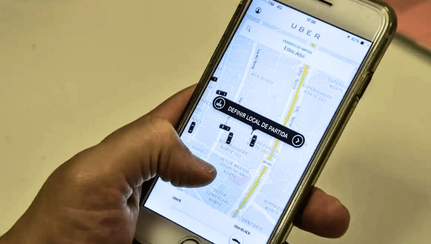 Uberização: STF adia para 2026 julgamento sobre vínculo de motoristas de app